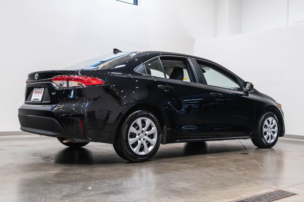 Used 2024 Toyota Corolla LE FWD image 9