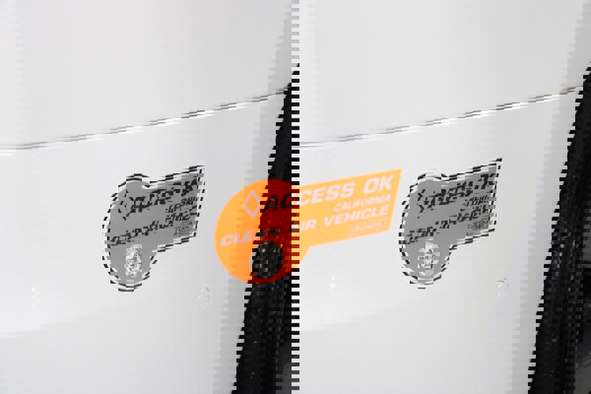 Used 2020 Tesla Model S Long Range AWD image 22