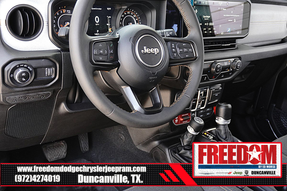 Used 2024 Jeep Gladiator Sport AWD/4WD image 28