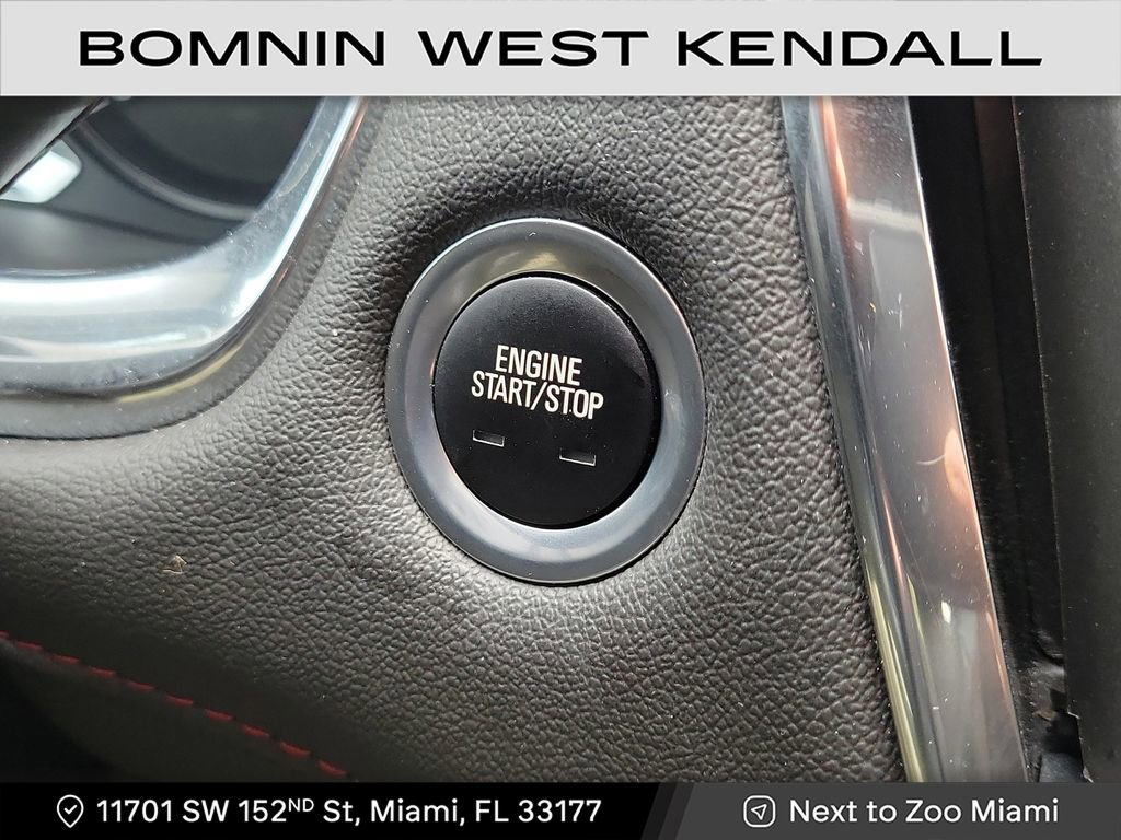 Used 2023 Chevrolet Traverse RS image 15