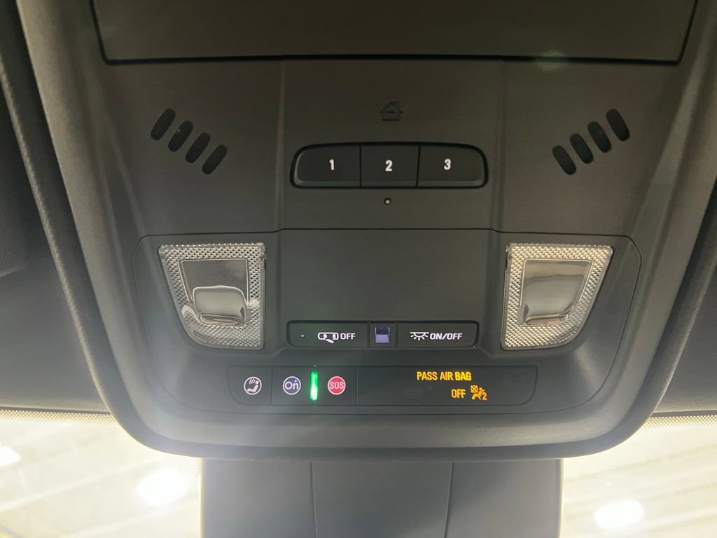Used 2024 Cadillac XT4 Luxury w/ Cold Weather Package AWD/4WD image 31