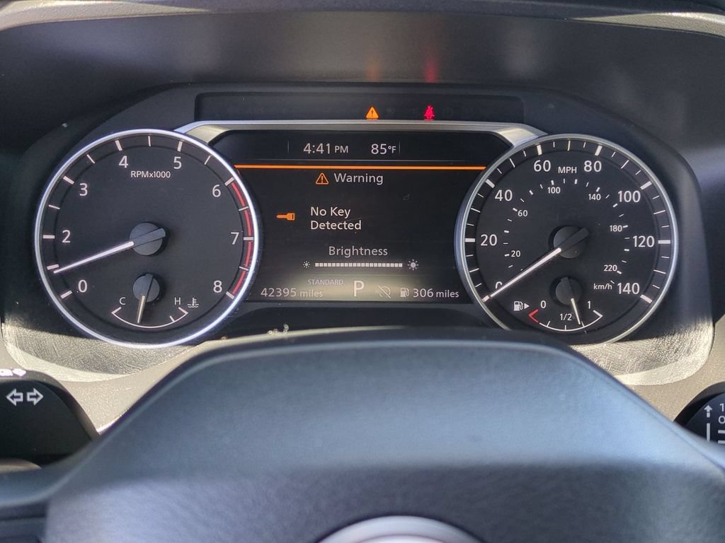 Used 2025 Nissan Rogue SV FWD image 14