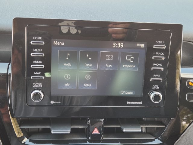 Used 2024 Toyota Camry SE FWD image 11