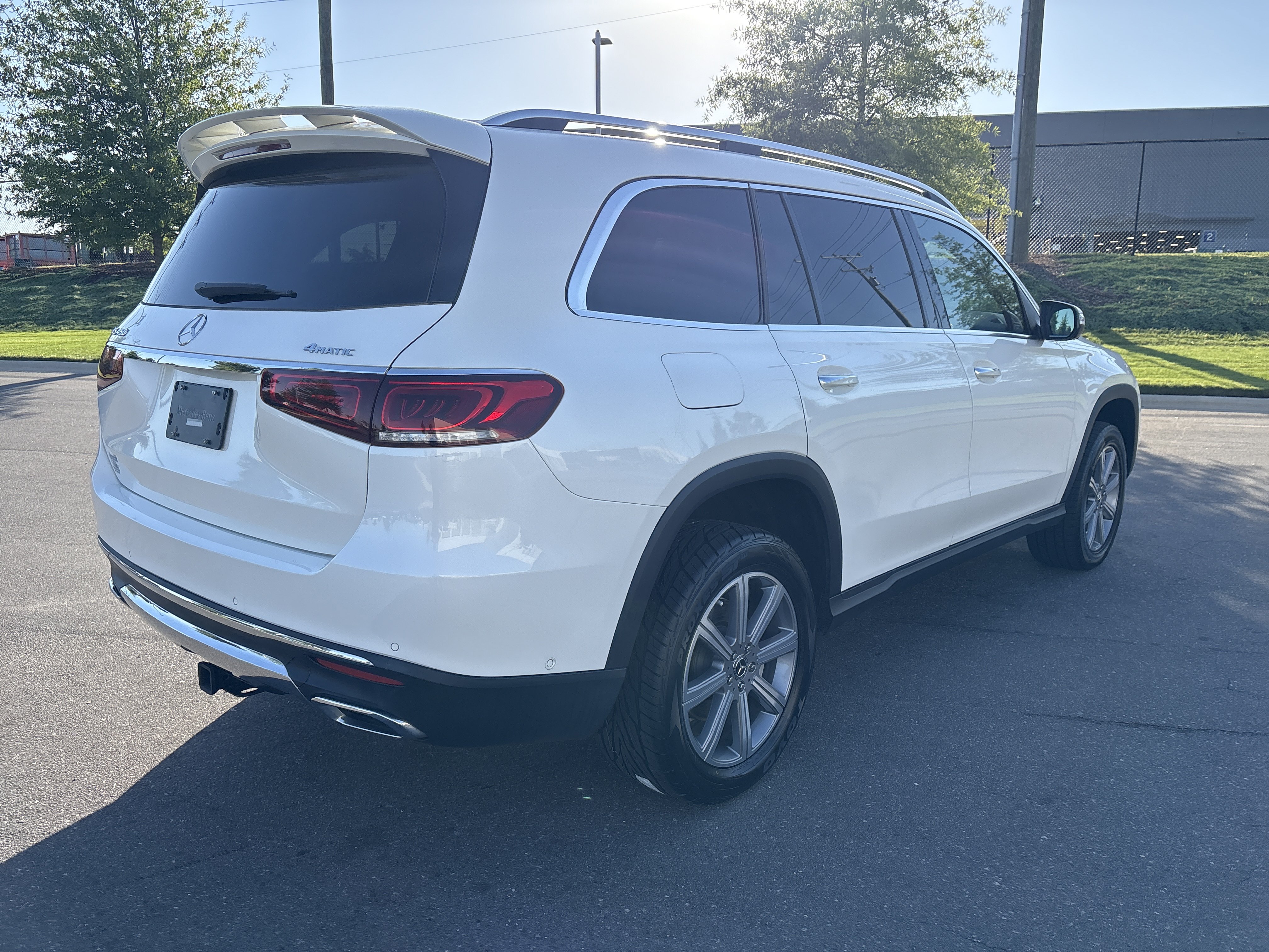 Used 2022 Mercedes-Benz GLS 450 4MATIC image 9