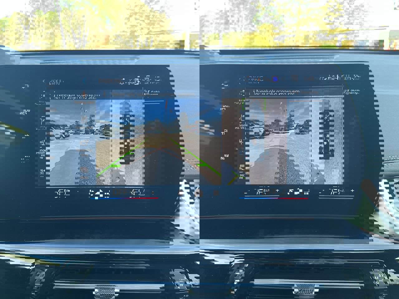 Used 2025 BMW X1 xDrive28i w/ Technology Package image 25