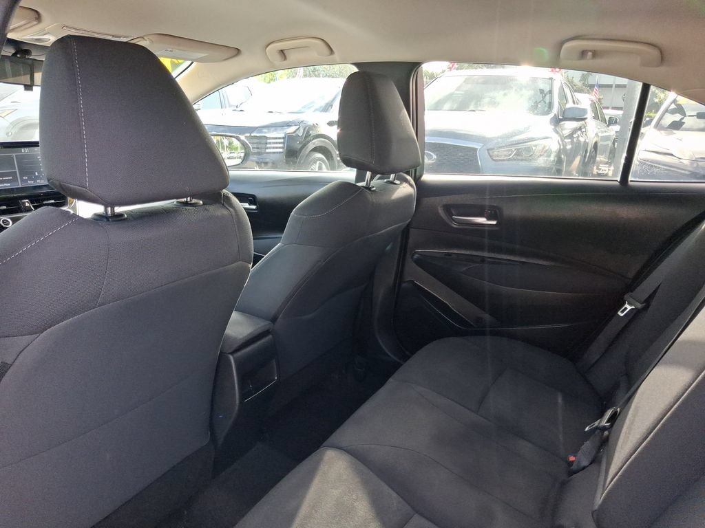 Used 2020 Toyota Corolla LE FWD image 8