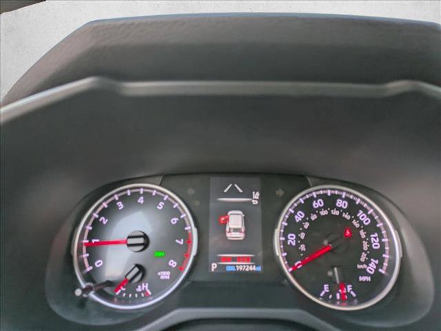 Used 2021 Toyota RAV4 LE image 11