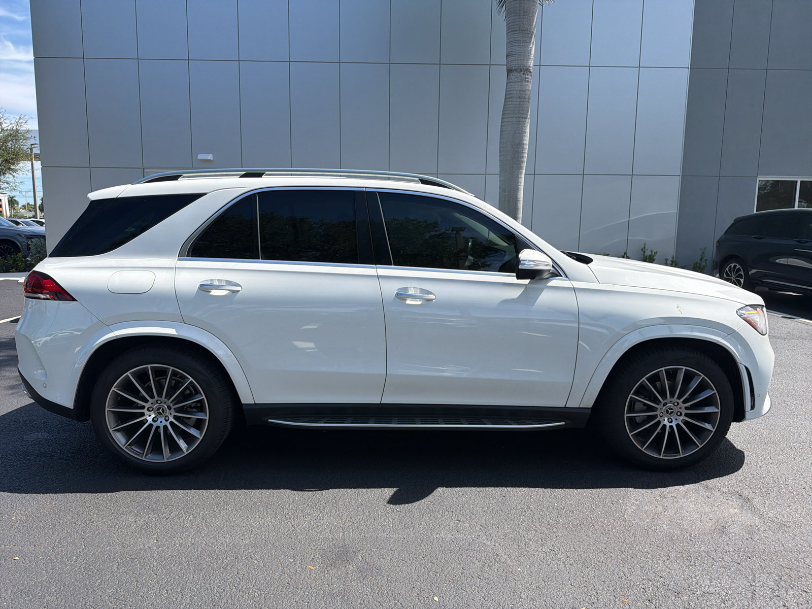 Used 2021 Mercedes-Benz GLE 350 4MATIC image 8