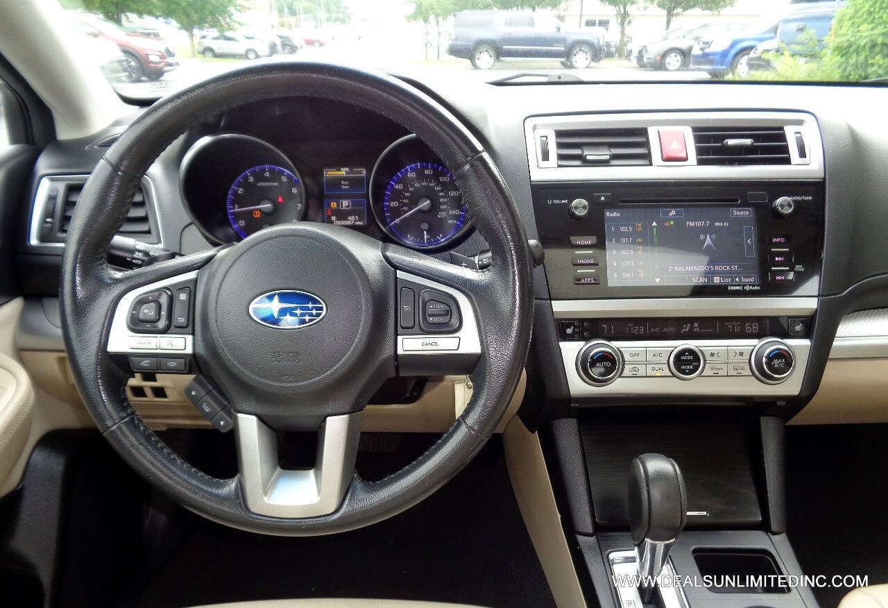 Used 2017 Subaru Legacy 2.5i Premium w/ Moonroof Package AWD/4WD image 10