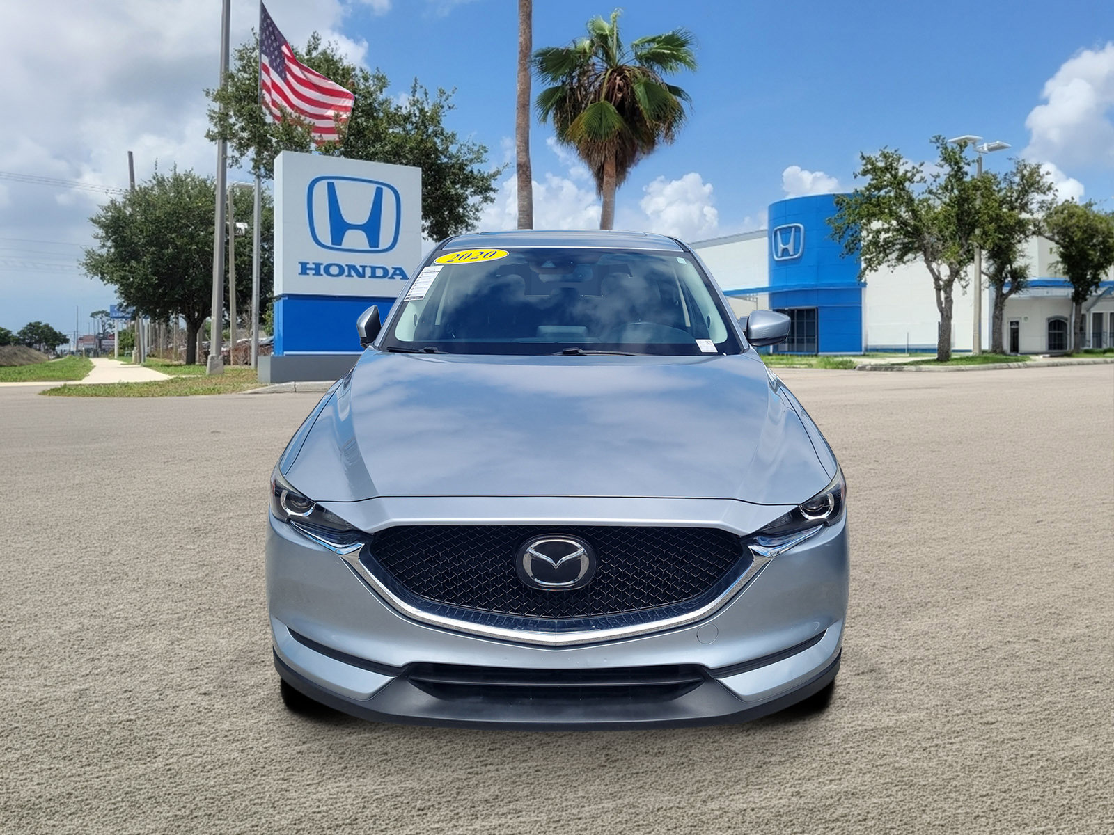 Used 2020 MAZDA CX-5 Touring FWD image 2