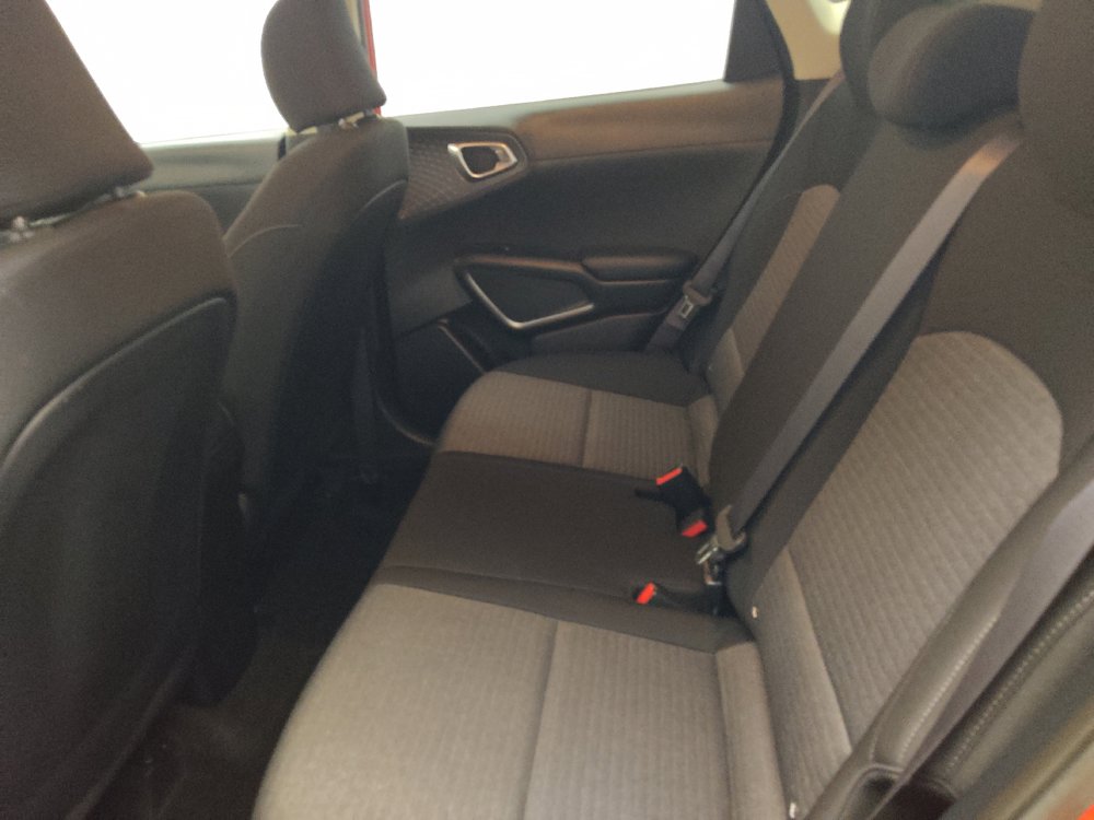 Used 2020 Kia Soul S FWD image 18