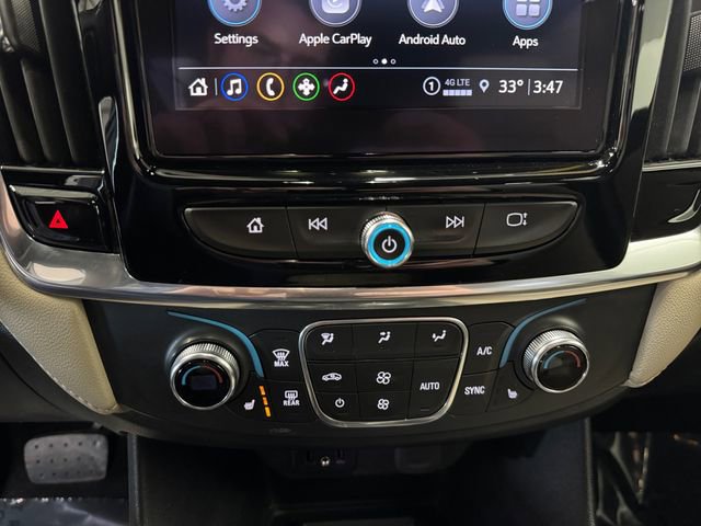 Used 2022 Chevrolet Traverse LT image 3