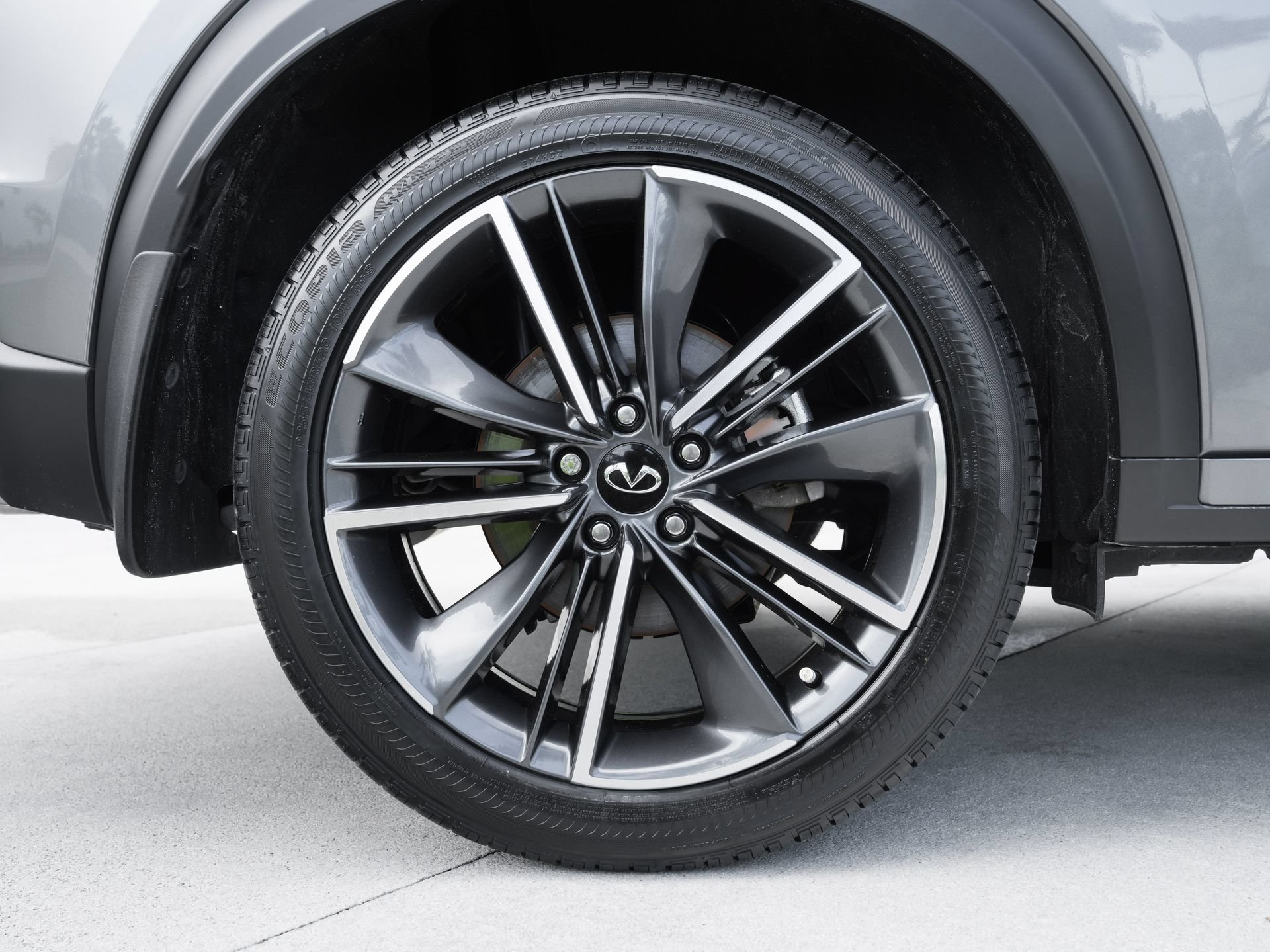 Certified 2024 INFINITI QX55 Essential AWD/4WD image 13