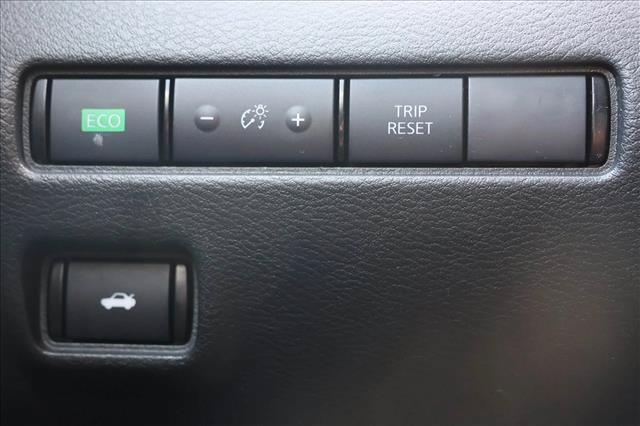 Used 2024 Nissan Sentra SV FWD image 13