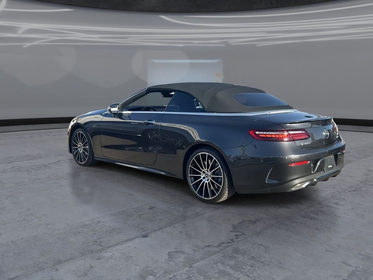 Used 2023 Mercedes-Benz E 450 4MATIC Cabriolet image 4