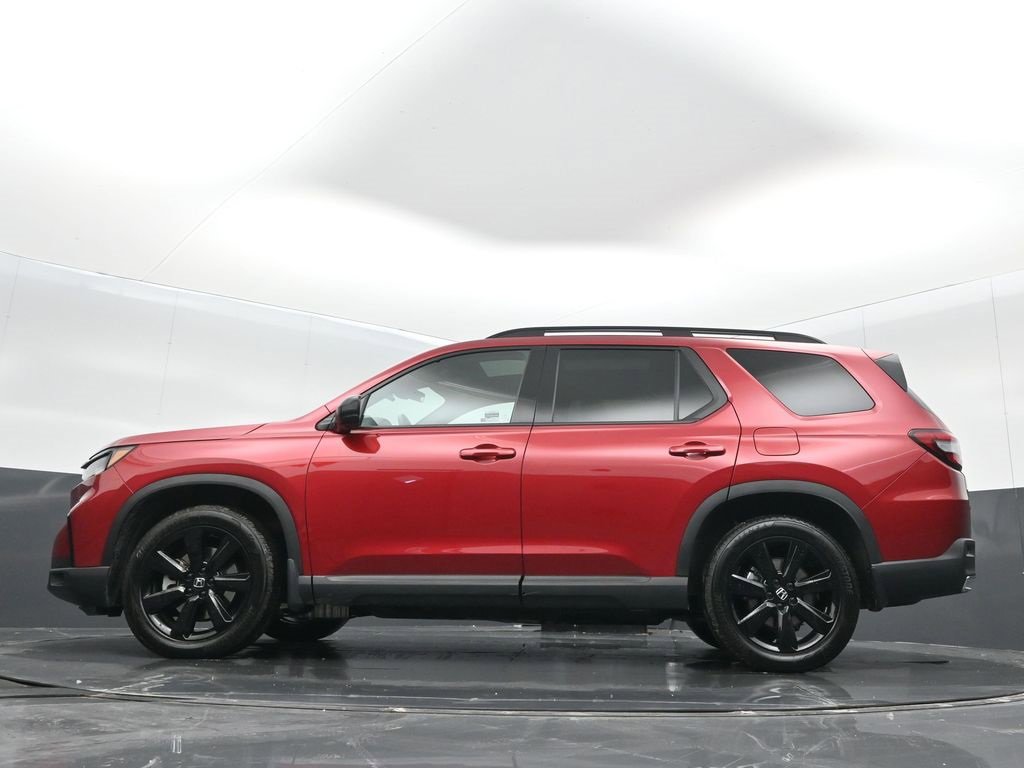 Certified 2025 Honda Pilot Black Edition image 14