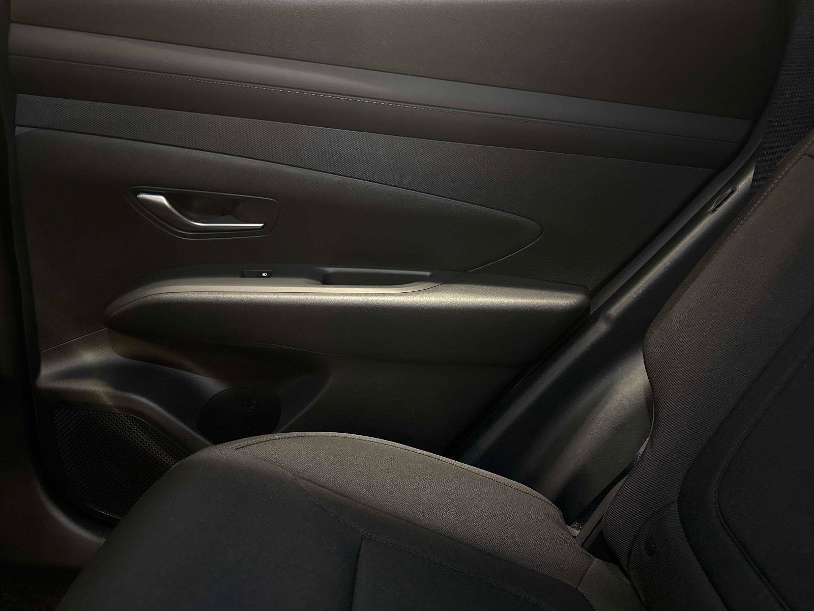 Certified 2025 Hyundai Tucson SE image 15