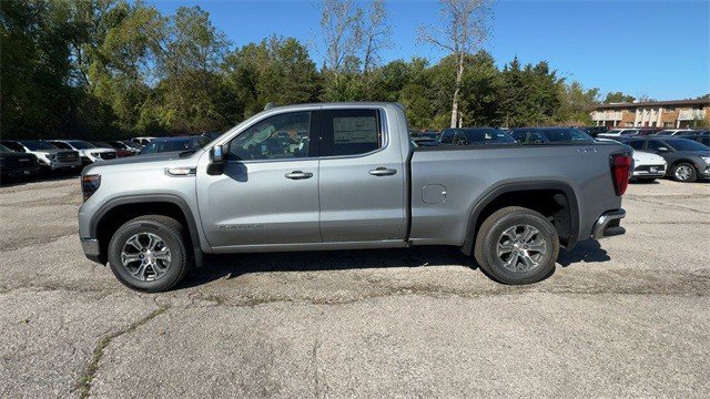 New 2026 GMC Sierra 1500 SLE w/ Preferred Package image 5