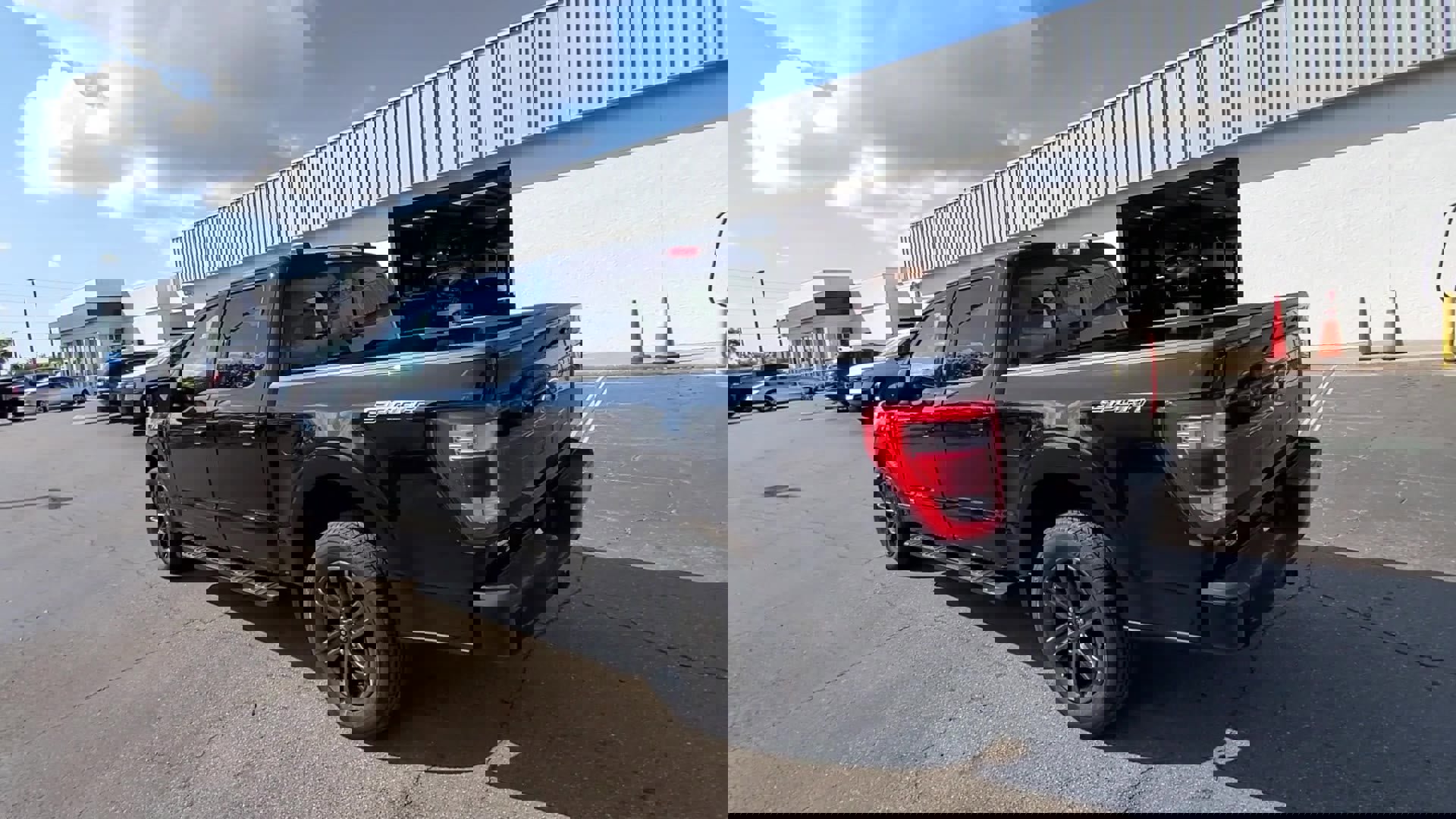 Used 2022 Ford F150 Lariat w/ Equipment Group 502A High image 42