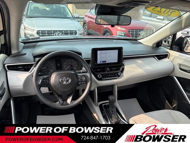 Used 2023 Toyota Corolla Cross L FWD image 11
