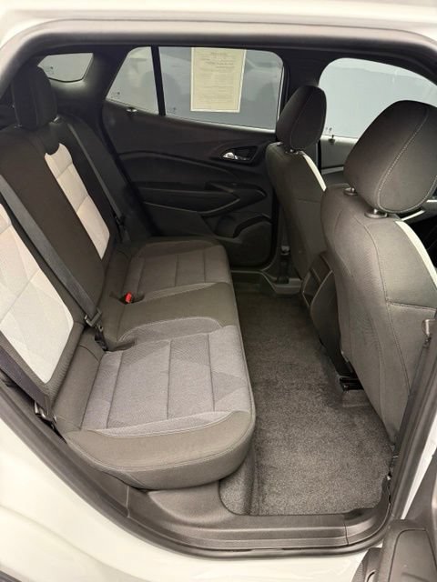 Used 2024 Chevrolet Trax RS FWD image 53