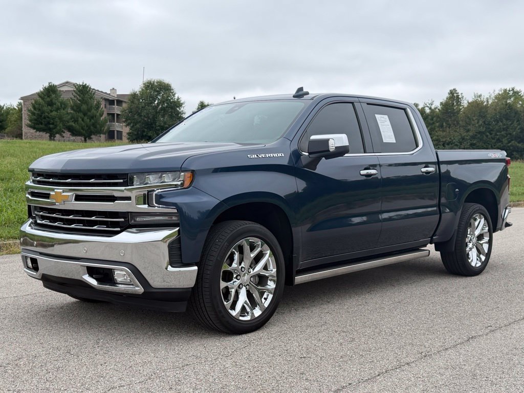 Used 2021 Chevrolet Silverado 1500 LTZ w/ LTZ Premium Package AWD/4WD image 13
