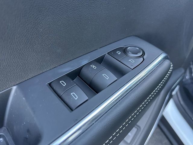 Used 2025 GMC Acadia Elevation image 23