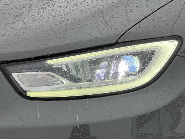 Used 2025 Chrysler Pacifica Limited FWD image 49