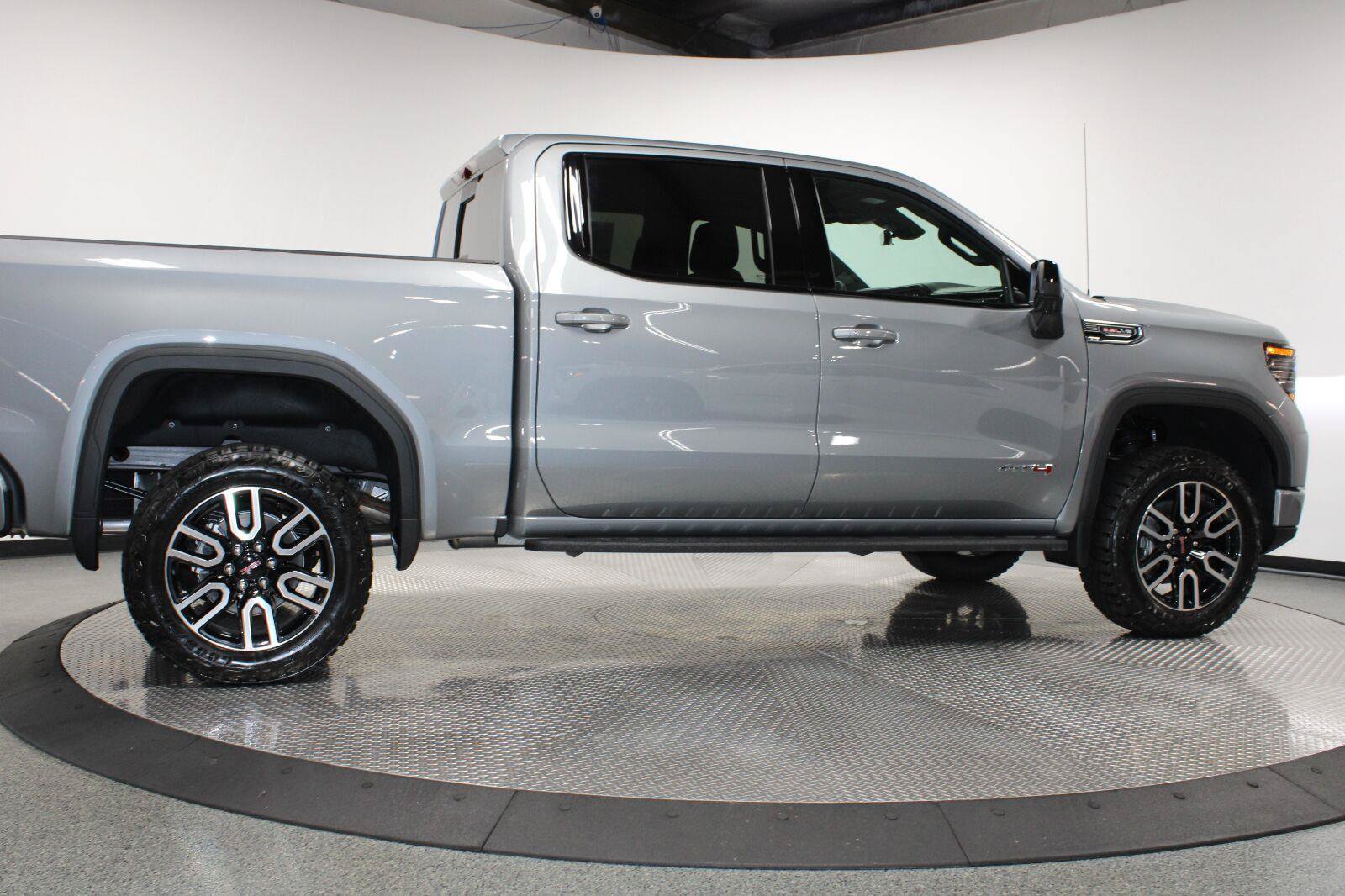 New 2026 GMC Sierra 1500 AT4 w/ AT4 Premium Package AWD/4WD image 13