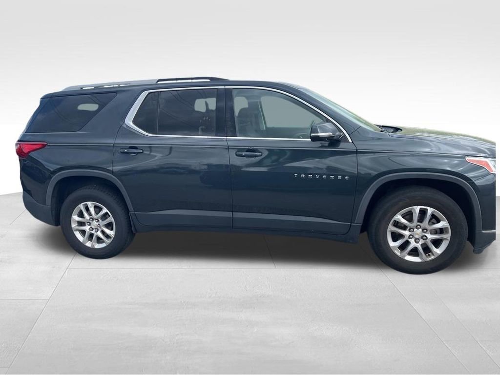 Used 2018 Chevrolet Traverse LT image 19