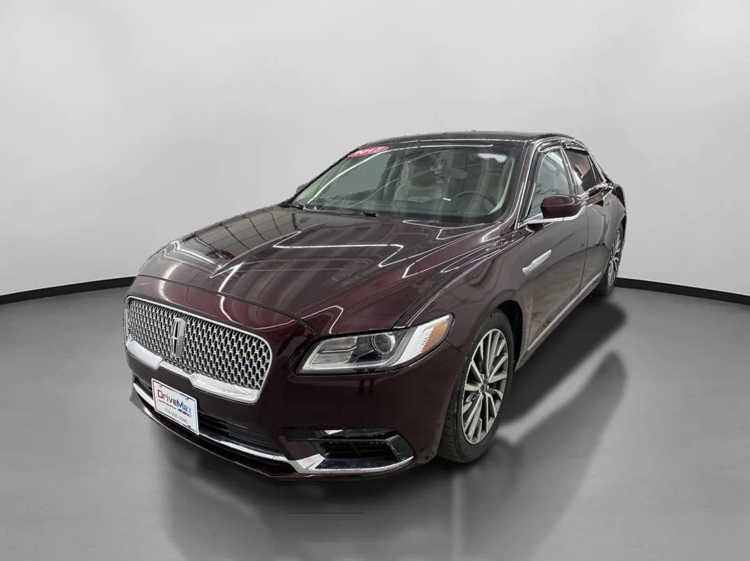 Used 2017 Lincoln Continental Select FWD image 4
