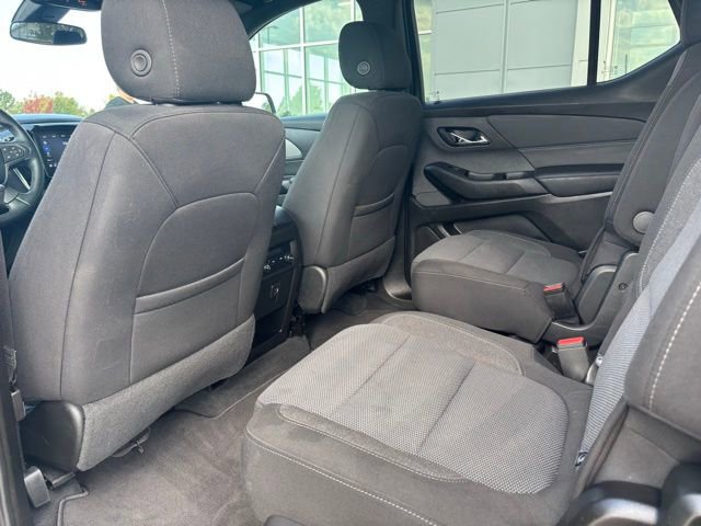 Used 2023 Chevrolet Traverse LT image 23