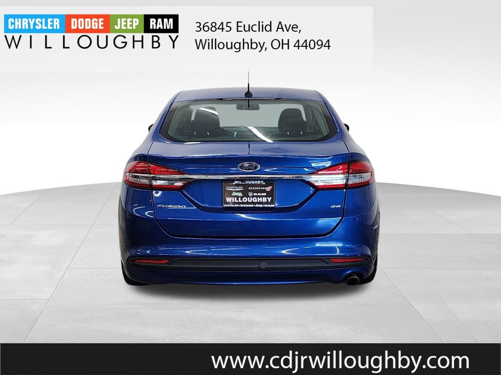 Used 2017 Ford Fusion SE FWD image 6