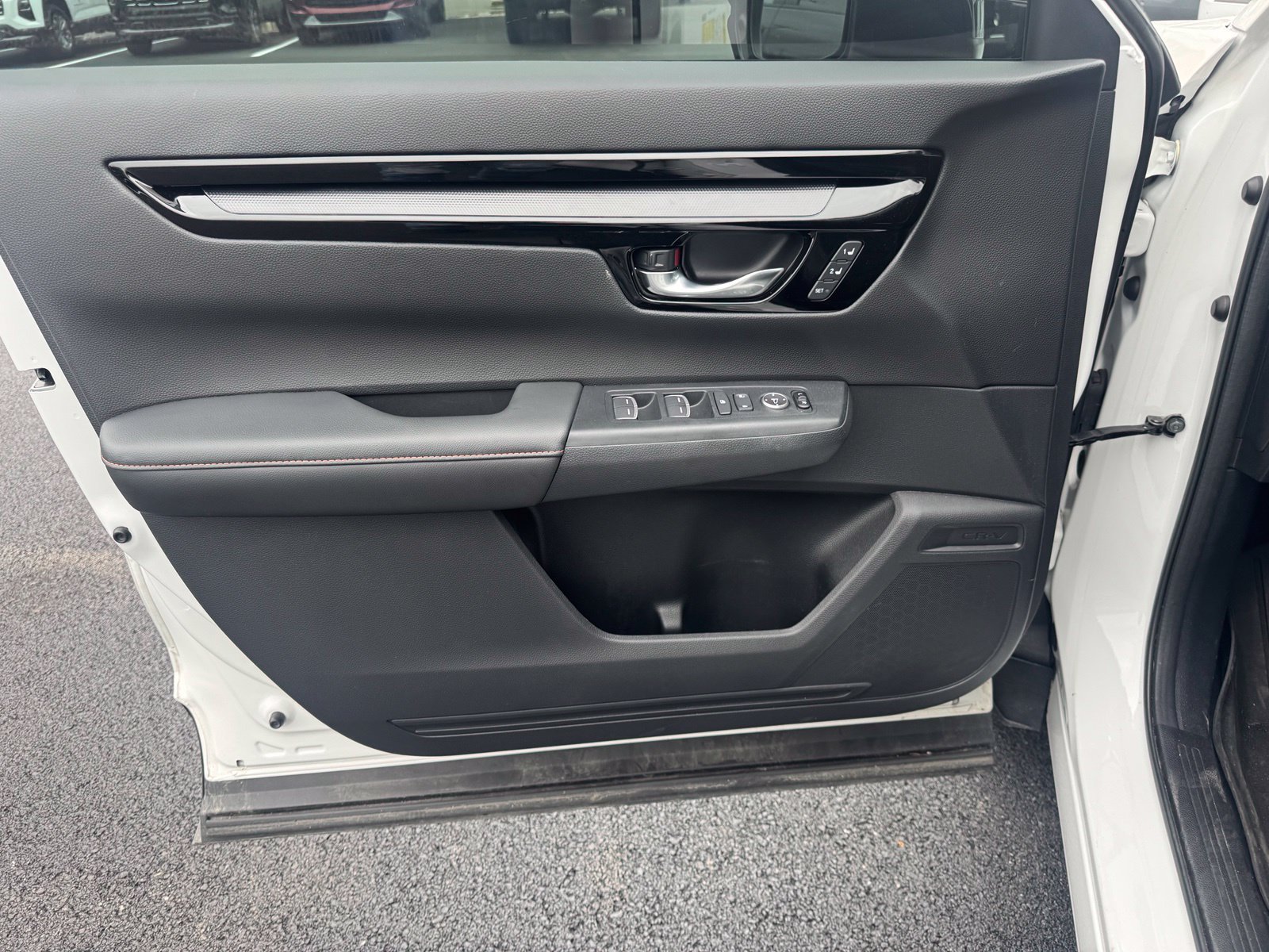 Used 2025 Honda CR-V Sport Touring image 11