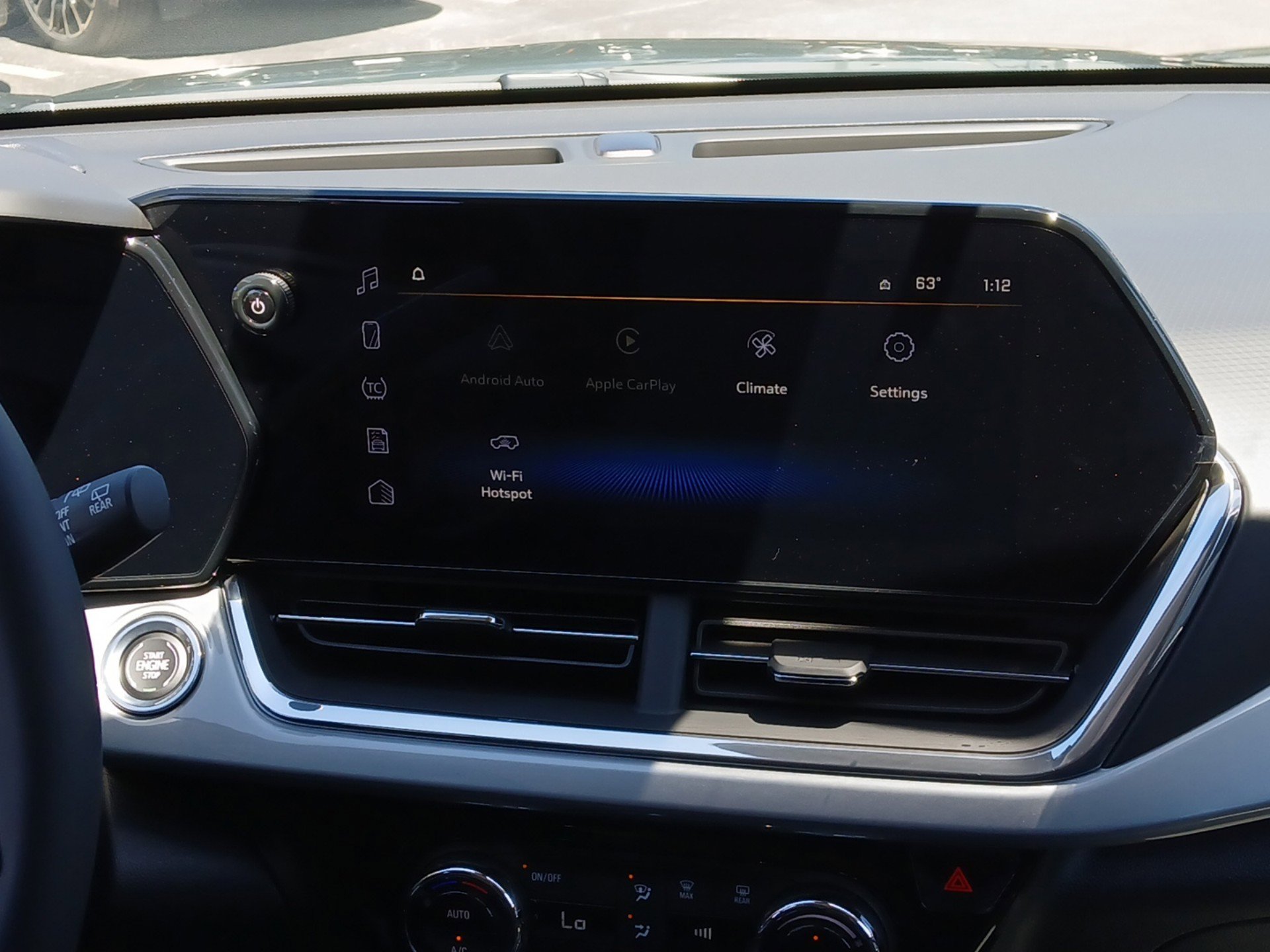 New 2026 Chevrolet Trax LT w/ Driver Confidence Package FWD image 12