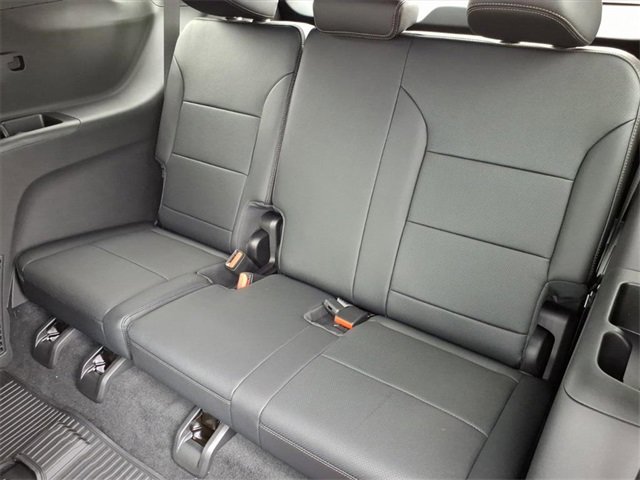 New 2026 Chevrolet Traverse High Country w/ LPO, Floor Liner Package image 10