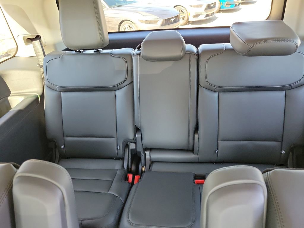 New 2026 Ford Expedition Active image 10