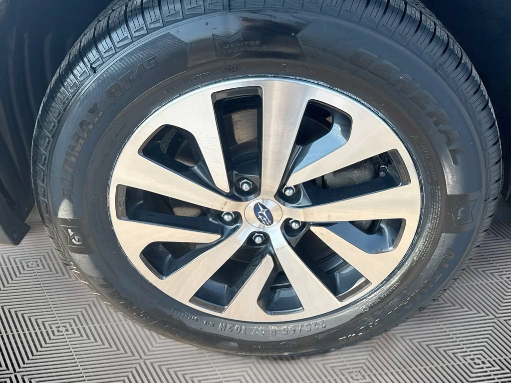 Certified 2025 Subaru Outback Premium AWD/4WD image 29