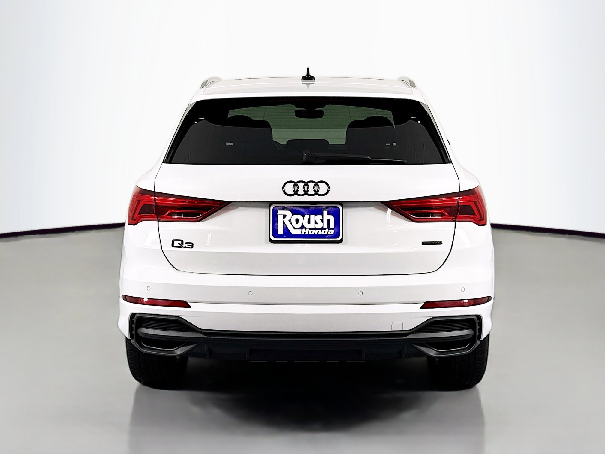 Used 2023 Audi Q3 2.0T Premium image 6