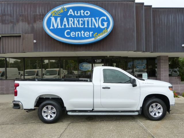 Used 2025 Chevrolet Silverado 1500 W/T RWD image 4
