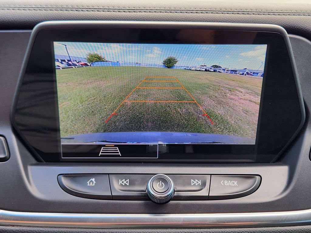 Used 2021 Chevrolet Blazer LT FWD image 18