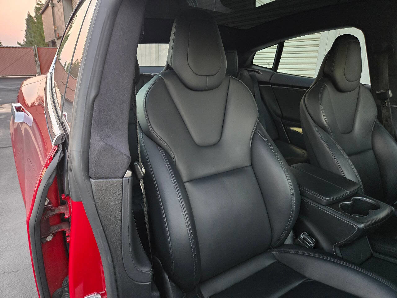 Used 2019 Tesla Model S Performance AWD/4WD image 25