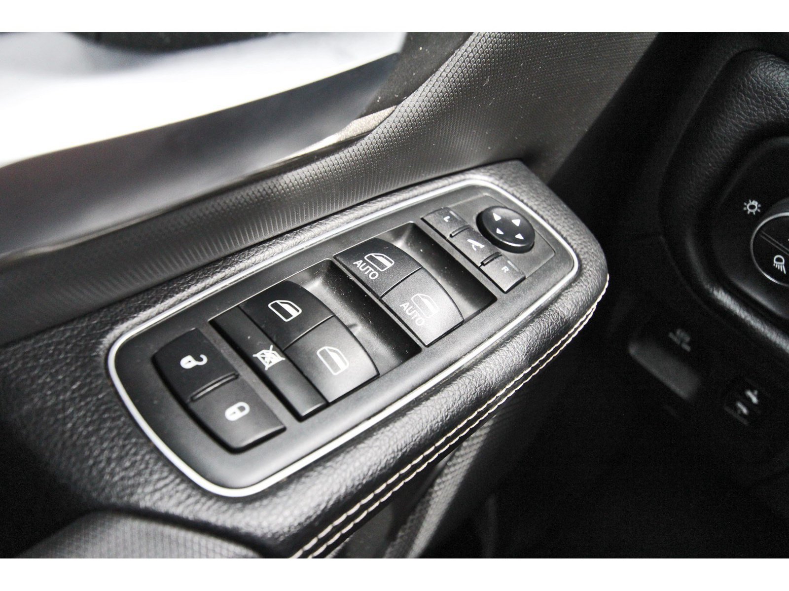 Used 2019 RAM 1500 Sport w/ Level 2 Equipment Group AWD/4WD image 19