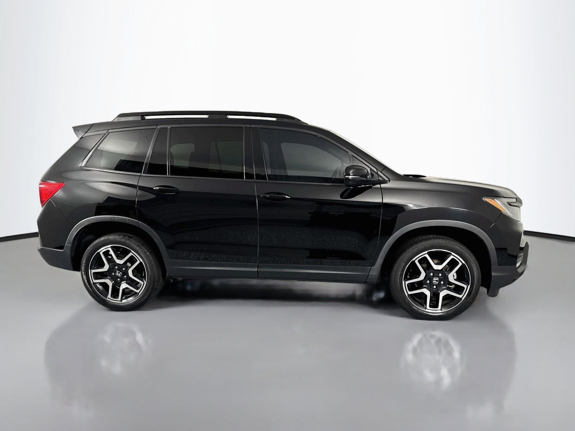 Certified 2023 Honda Passport Elite image 4