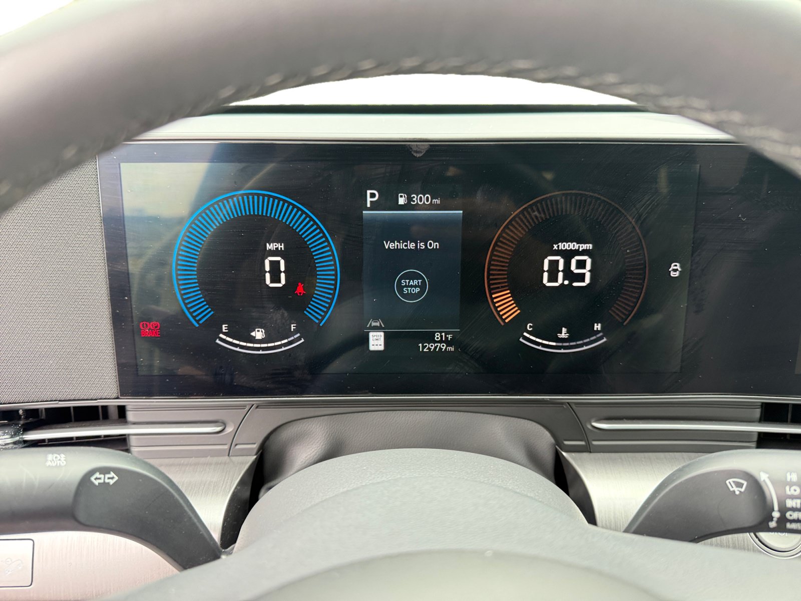 Certified 2025 Hyundai Kona SEL FWD image 11