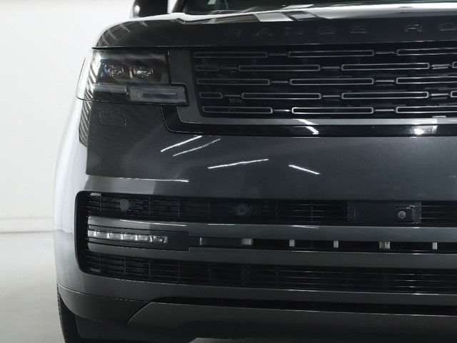 Used 2025 Land Rover Range Rover SE AWD/4WD image 42