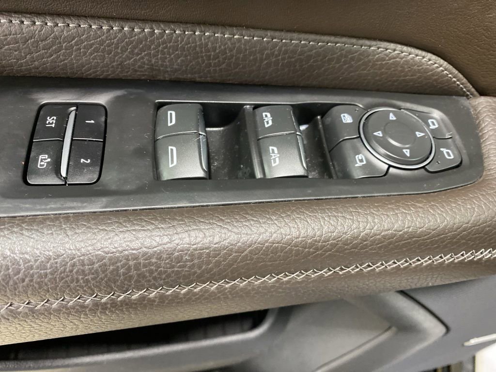 Used 2021 GMC Yukon Denali w/ Denali Premium Package image 46