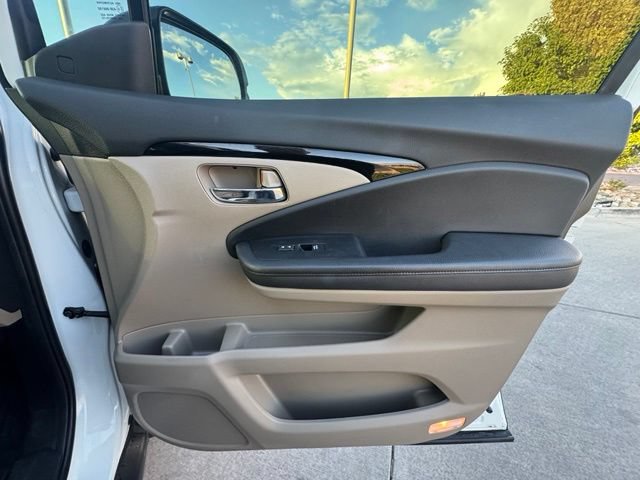 Used 2021 Honda Pilot Touring image 33