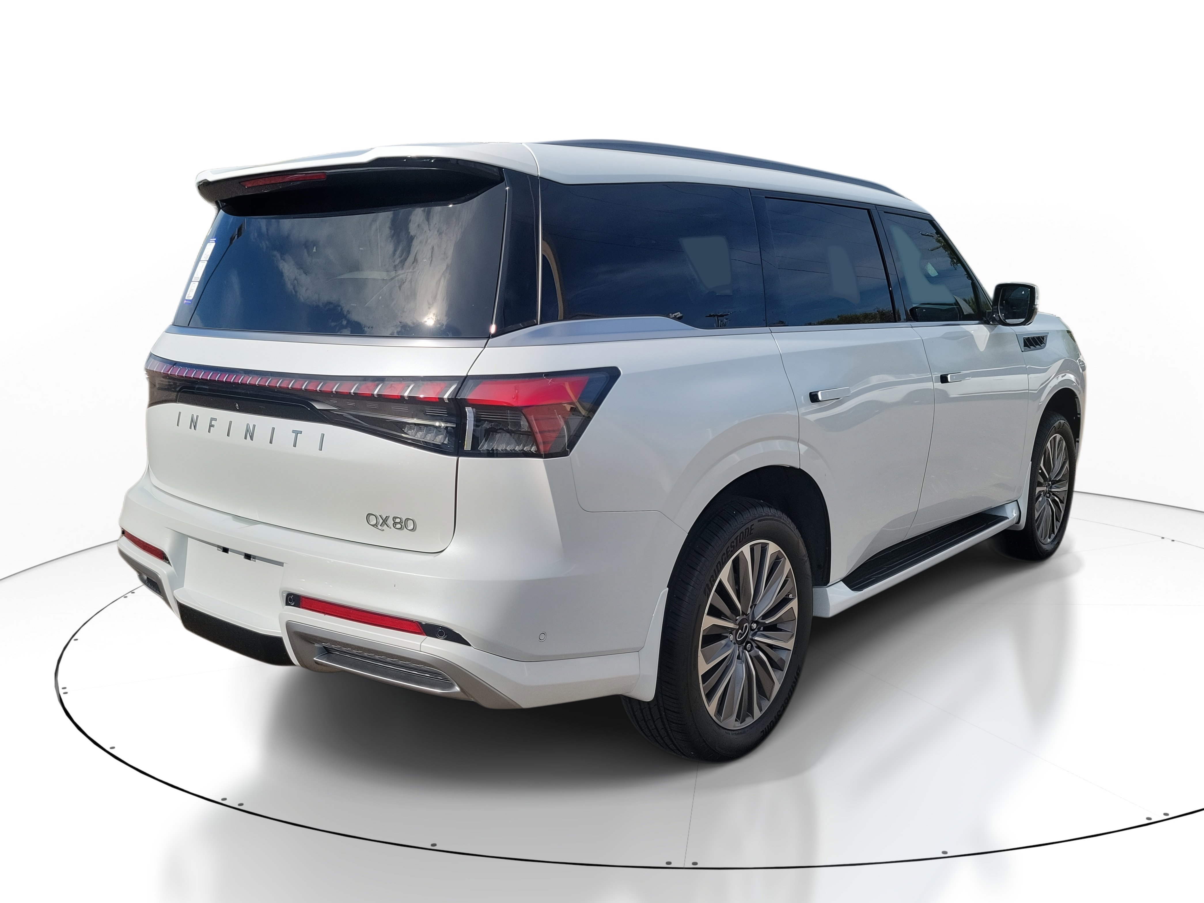 New 2026 INFINITI QX80 Luxe w/ Cargo Package image 3