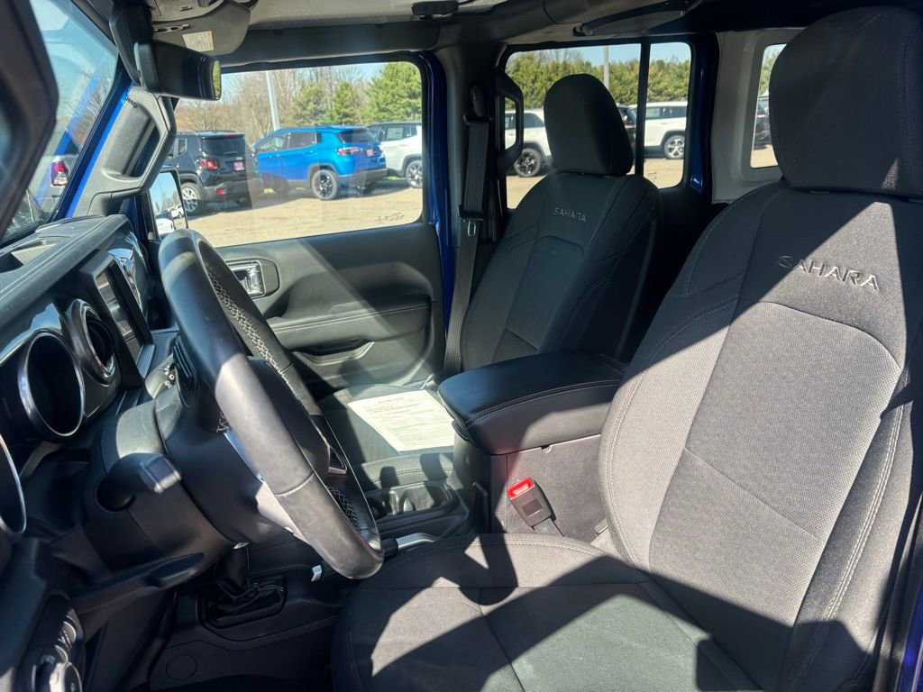 Used 2018 Jeep Wrangler Unlimited Sahara image 10